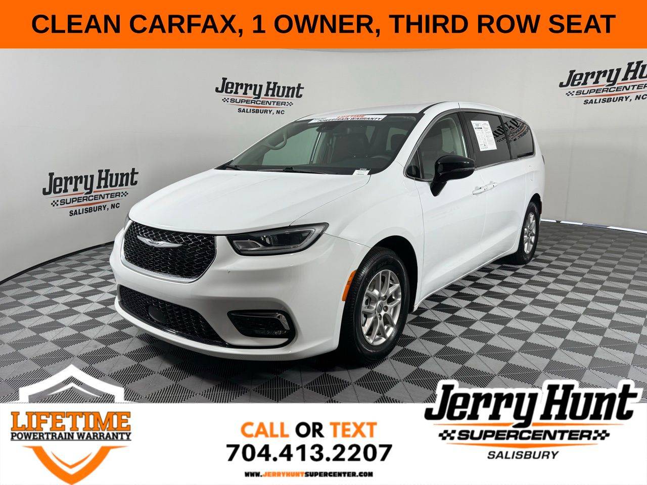 2024 Chrysler Pacifica Touring L — Minivan — 24,781 mi — Salisbury, NC