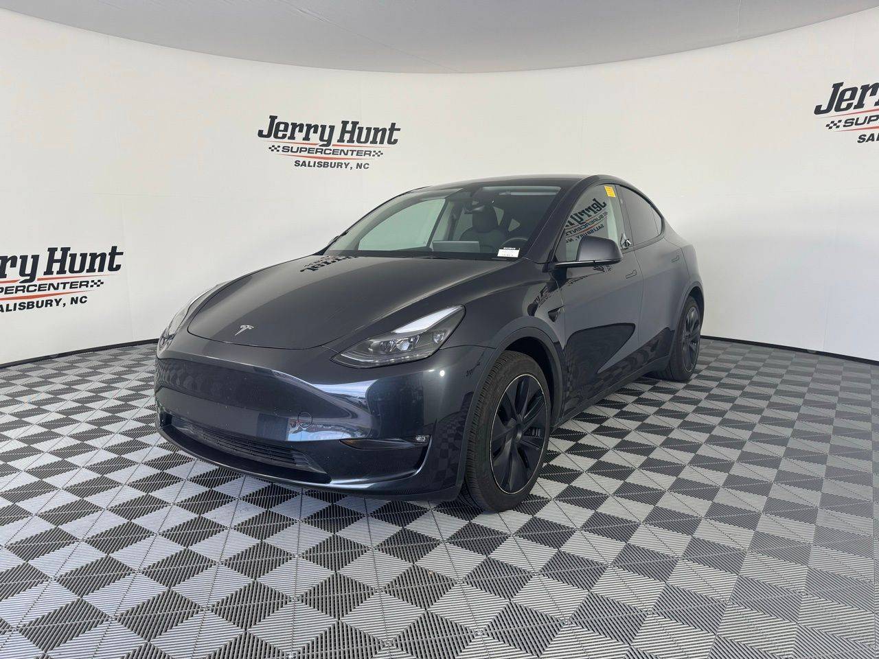 2025 Tesla Model Y Long Range — SUV — 9,154 mi — Salisbury, NC