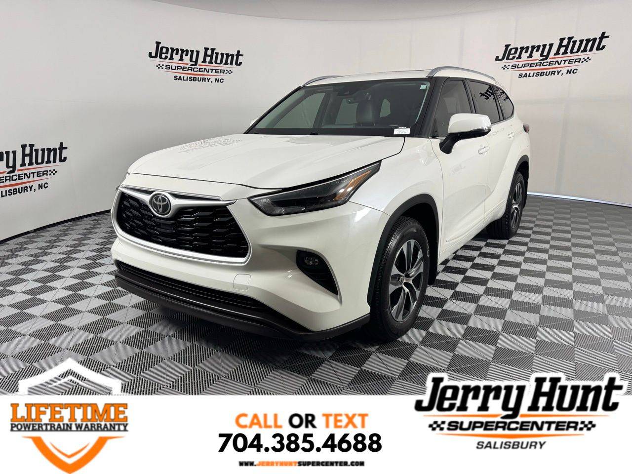 2021 Toyota Highlander XLE — SUV — 23,792 mi — Salisbury, NC