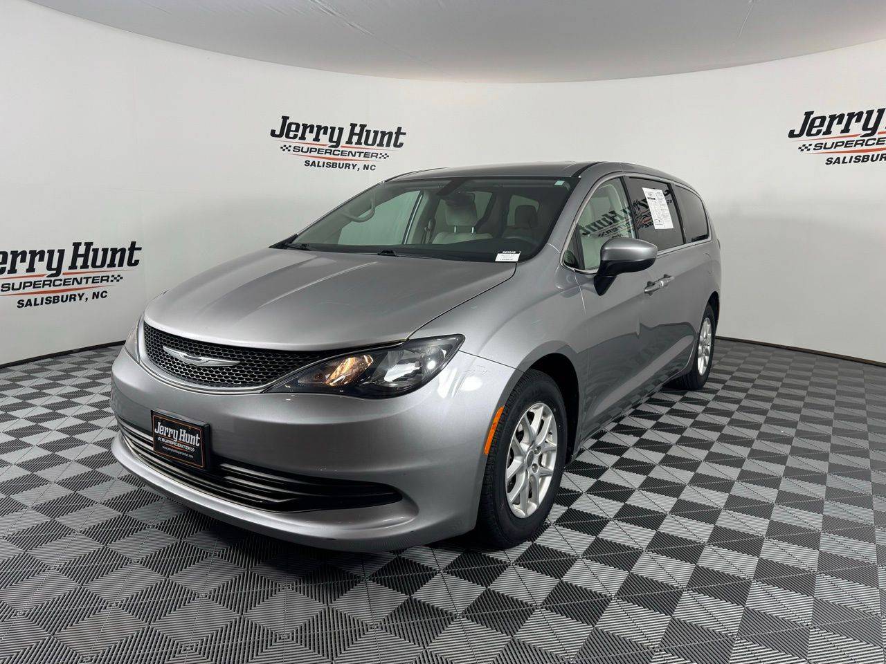 2017 Chrysler Pacifica LX — Minivan — 64,204 mi — Salisbury, NC