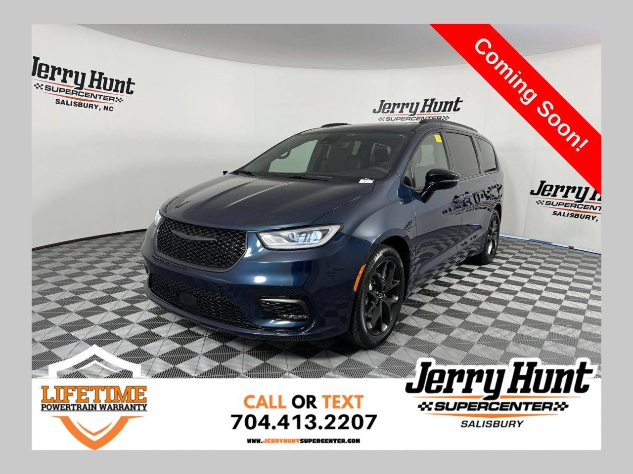 2025 Chrysler Pacifica Limited — Minivan — 27,448 mi — Salisbury, NC