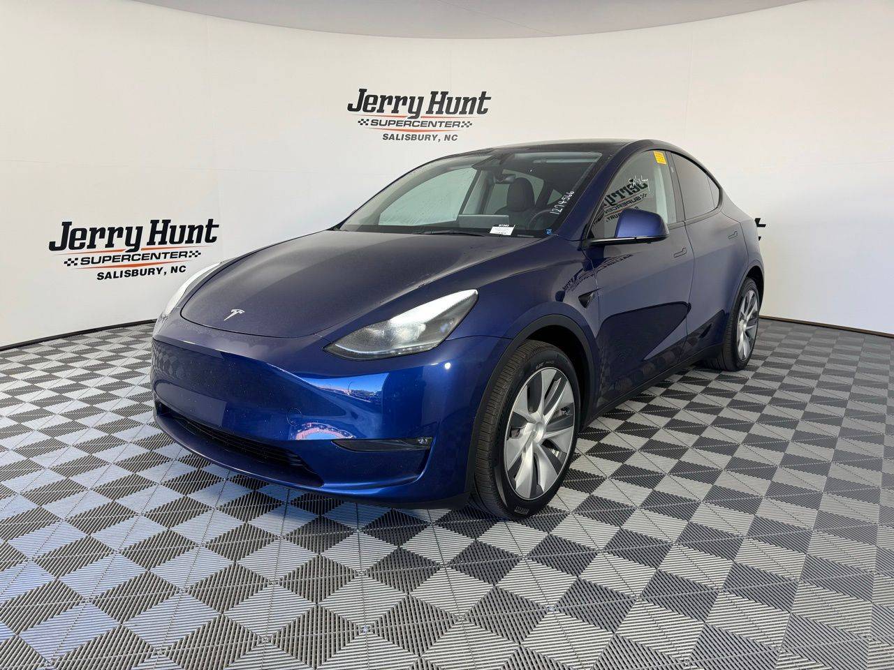 2023 Tesla Model Y Long Range — SUV — 17,814 mi — Salisbury, NC