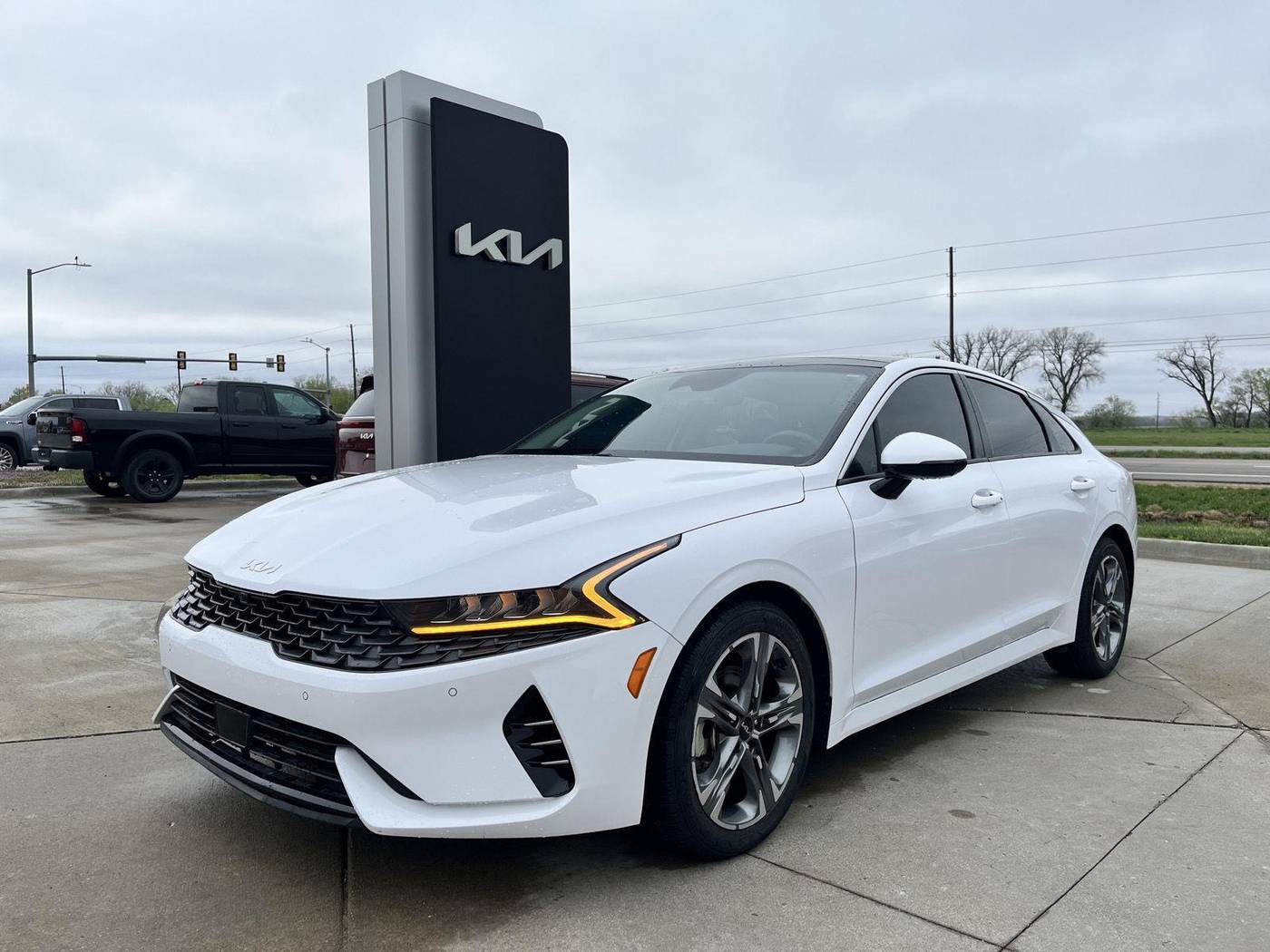 2024 Kia K5 EX — Sedan — 27,842 mi — Manhattan, KS