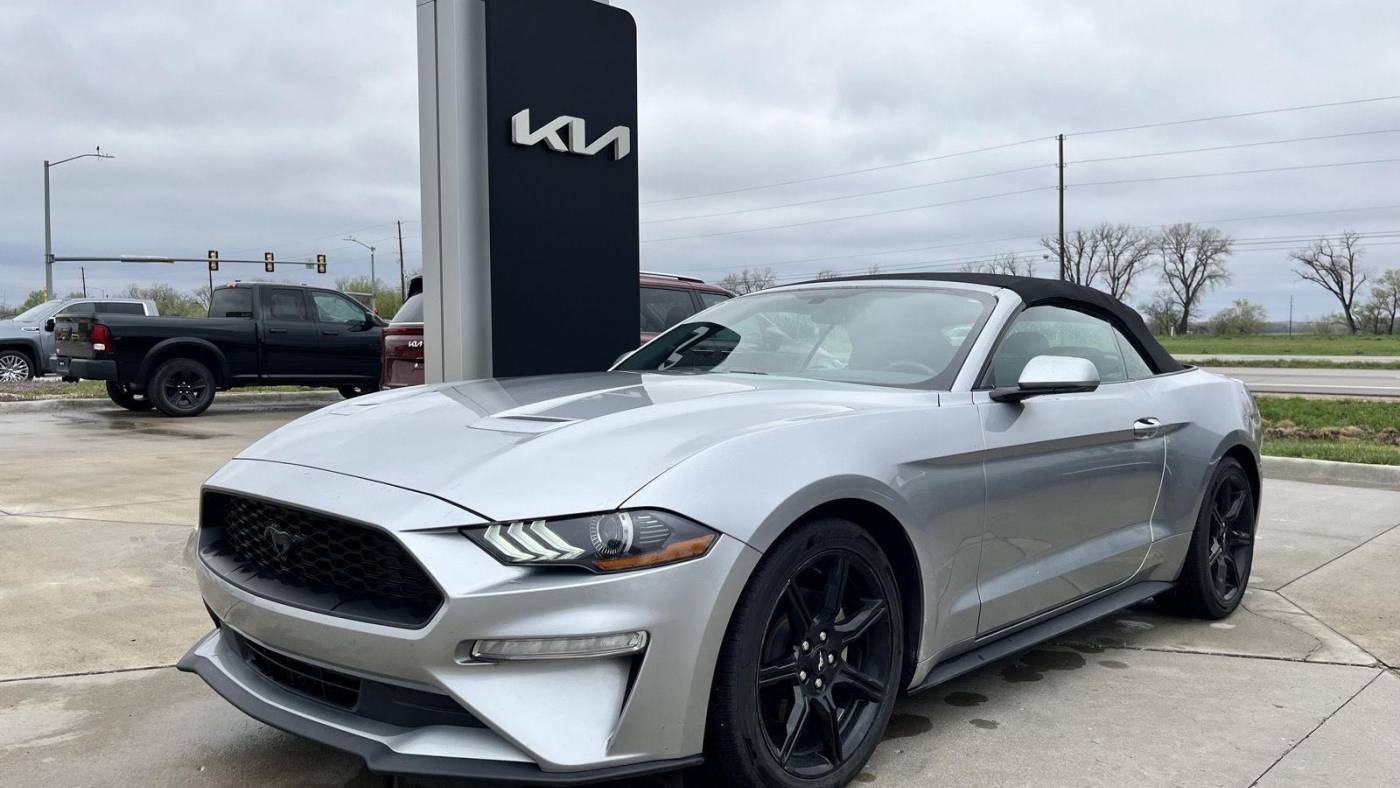 2020 Ford Mustang EcoBoost
