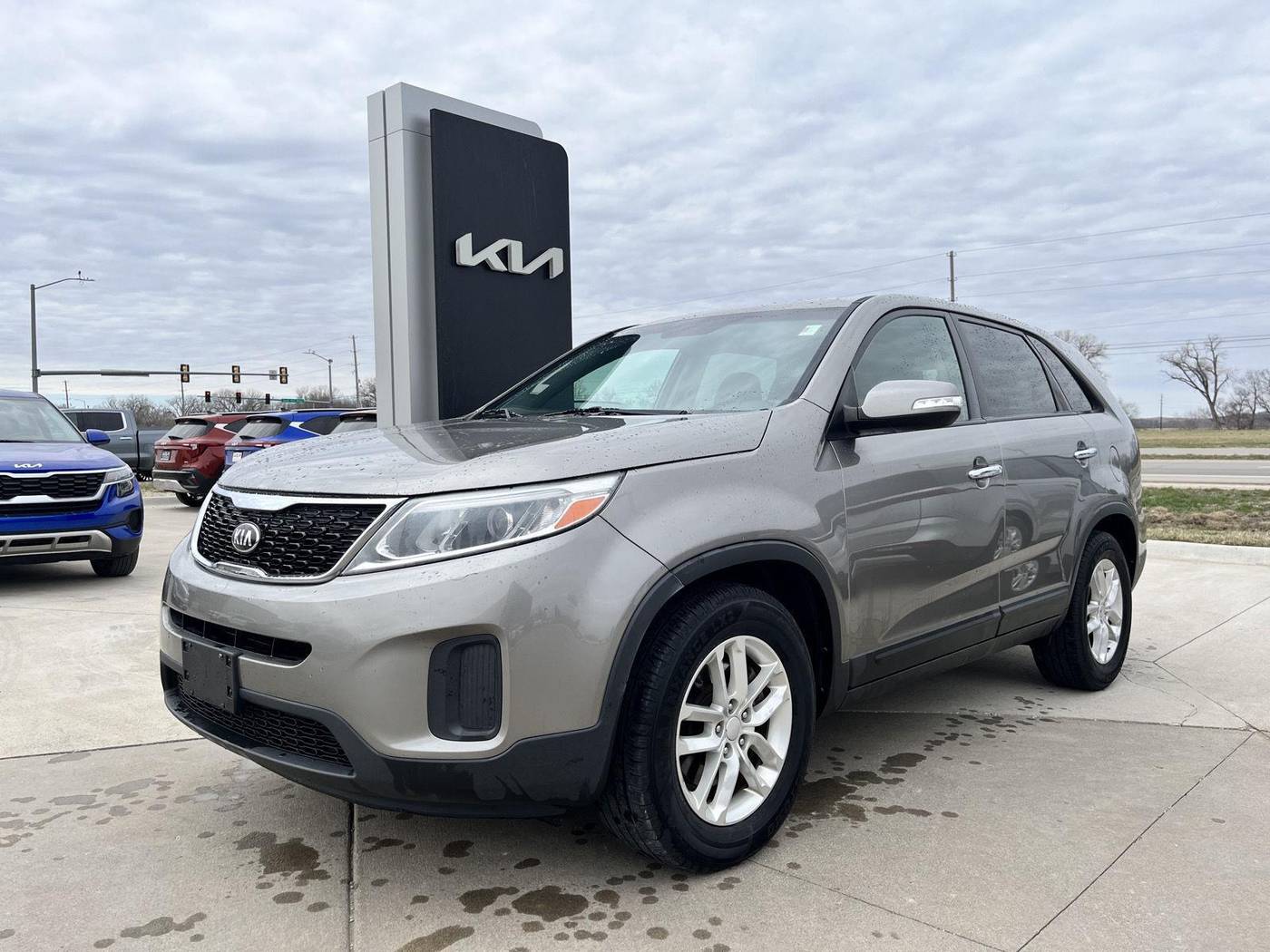 2015 Kia Sorento LX — SUV — 138,174 mi — Manhattan, KS