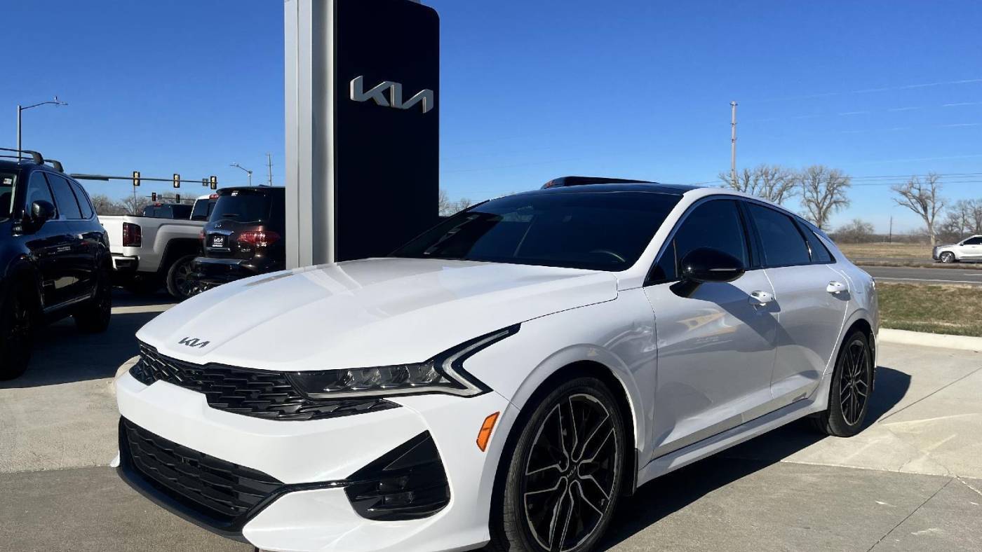 2022 Kia K5 GT — Sedan — 32,016 mi — Manhattan, KS