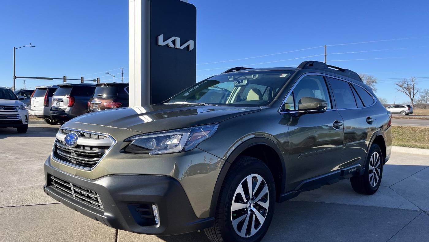 2022 Subaru Outback 2.5i Premium — SUV — 27,071 mi — Manhattan, KS