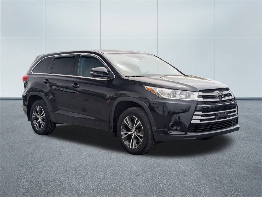 2017 Toyota Highlander LE V6 — SUV — 73,416 mi — Pittsfield, MA