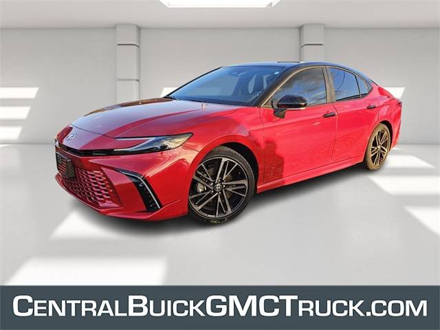 2025 Toyota Camry Hybrid XSE — Sedan — 8,887 mi — Winter Haven, FL