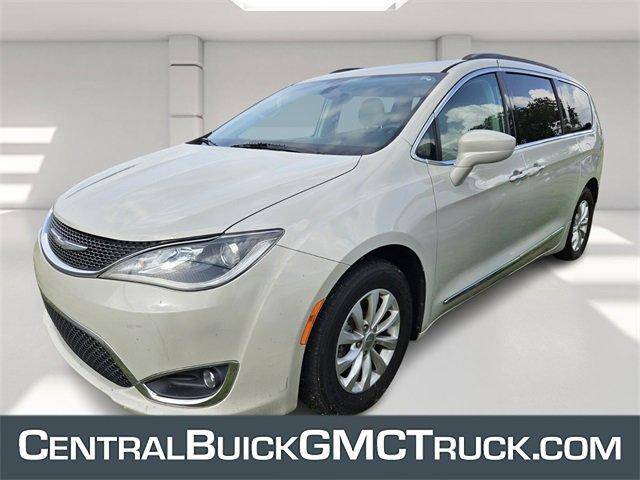 2017 Chrysler Pacifica Touring L — Minivan — 103,937 mi — Winter Haven, FL