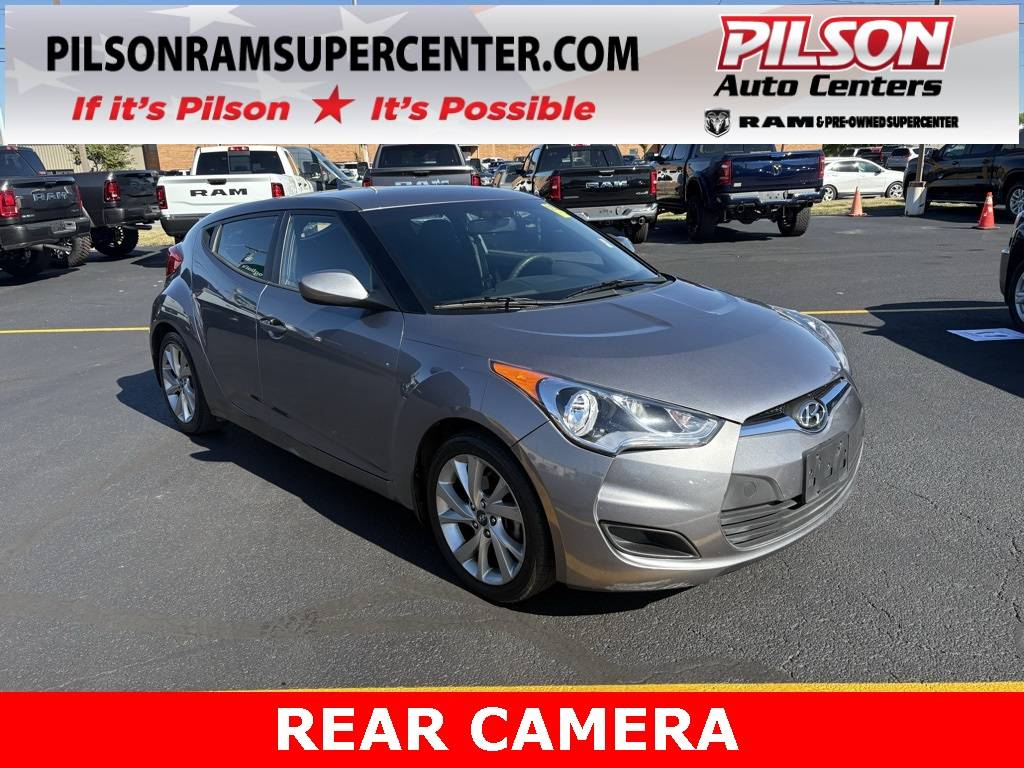 2016 Hyundai Veloster Base — Hatchback — 129,035 mi — Charleston, IL