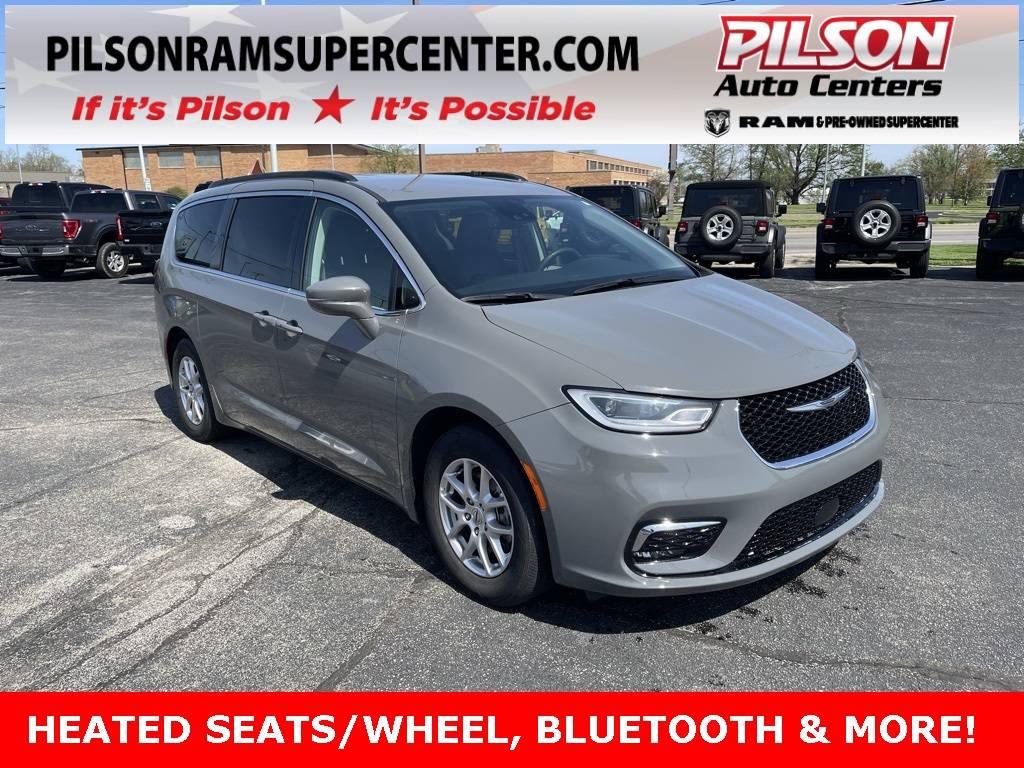 2022 Chrysler Pacifica Touring L — Minivan — 64,572 mi — Charleston, IL