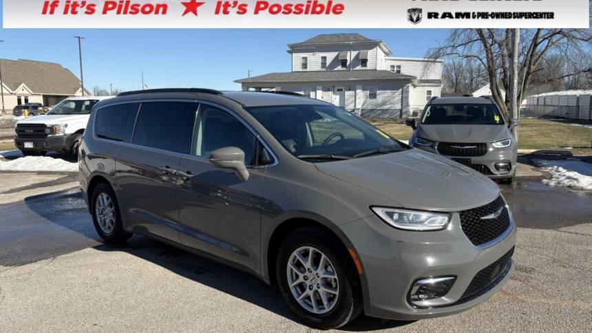 2022 Chrysler Pacifica Touring L — Minivan — 65,607 mi — Charleston, IL