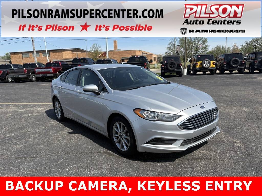2017 Ford Fusion SE — Sedan — 113,901 mi — Charleston, IL
