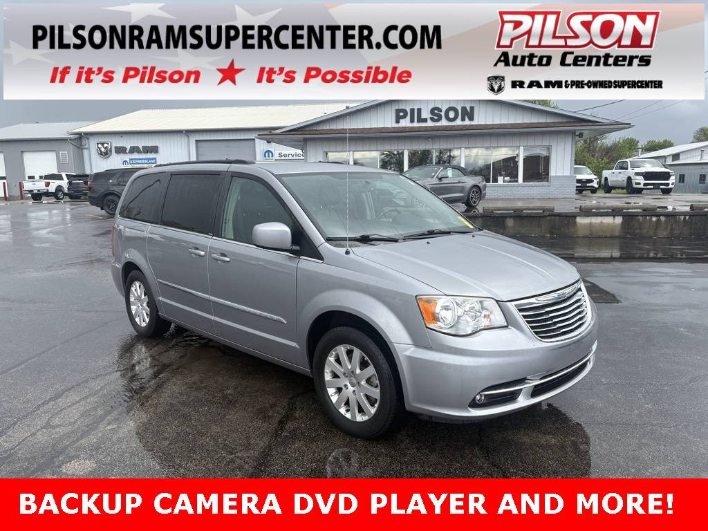 2013 Chrysler Town & Country Touring — Minivan — 102,000 mi — Charleston, IL