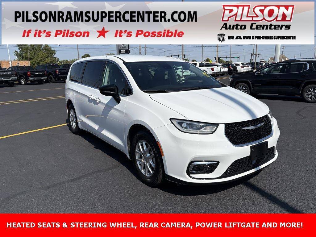 2024 Chrysler Pacifica Touring L — Minivan — 62,661 mi — Charleston, IL