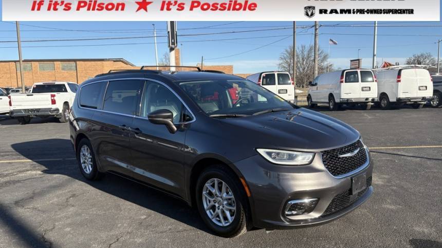 2022 Chrysler Pacifica Touring L — Minivan — 66,815 mi — Charleston, IL