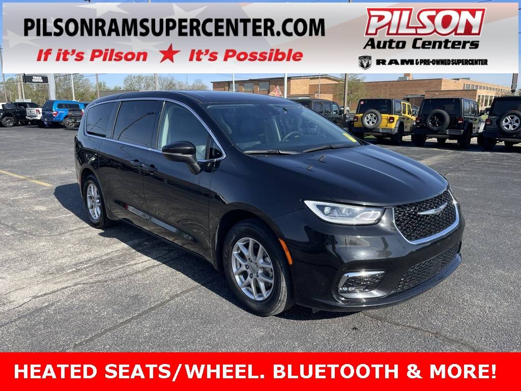 2023 Chrysler Pacifica Touring L — Minivan — 65,830 mi — Charleston, IL