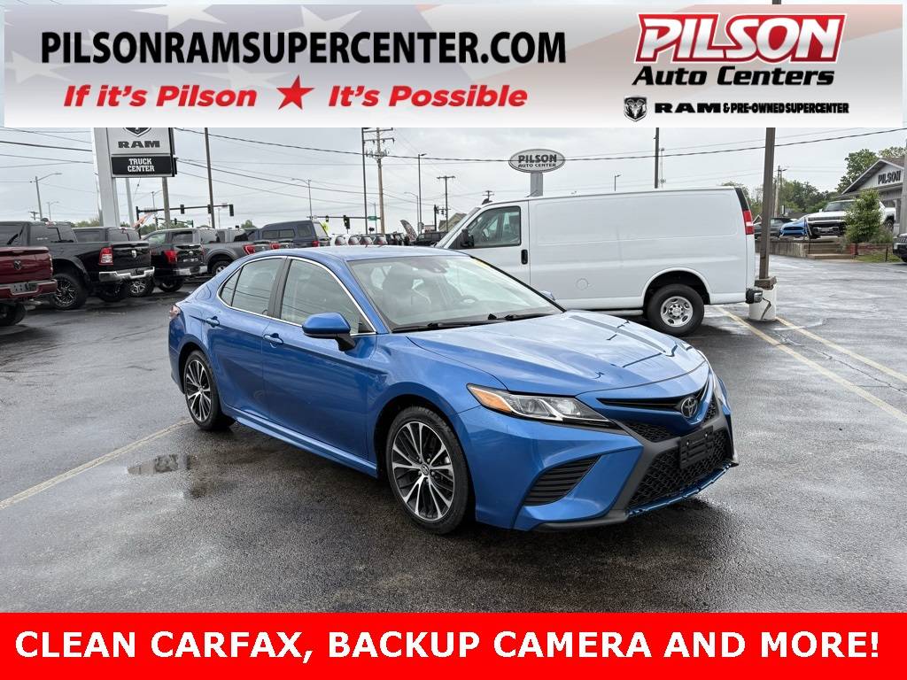 2020 Toyota Camry SE — Sedan — 115,145 mi — Charleston, IL