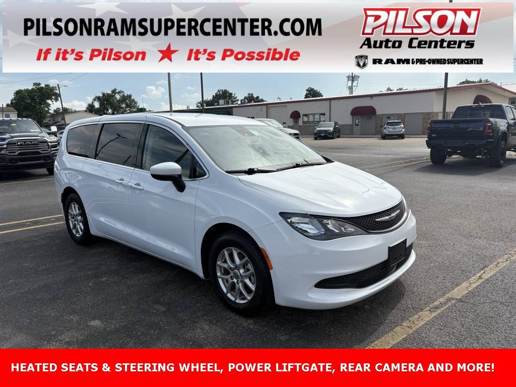 2023 Chrysler Voyager LX — Minivan — 33,923 mi — Charleston, IL