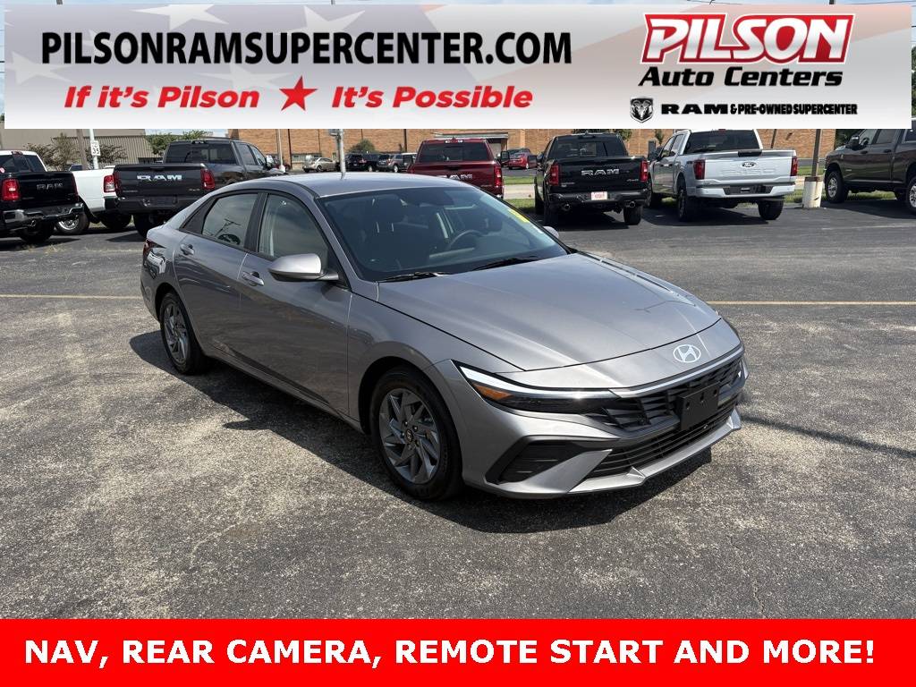 2024 Hyundai Elantra SEL — Sedan — 5,352 mi — Charleston, IL