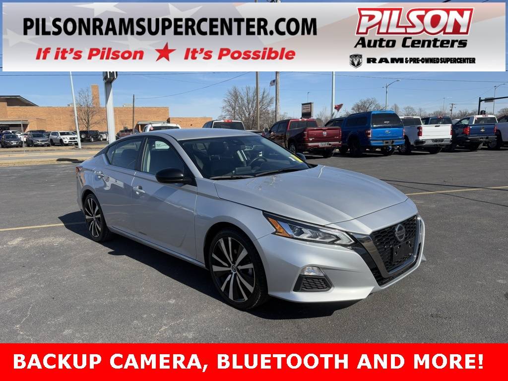 2022 Nissan Altima SR — Sedan — 52,438 mi — Charleston, IL