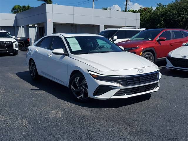 2025 Hyundai Elantra SEL Convenience — Sedan — 4,535 mi — Delray Beach, FL