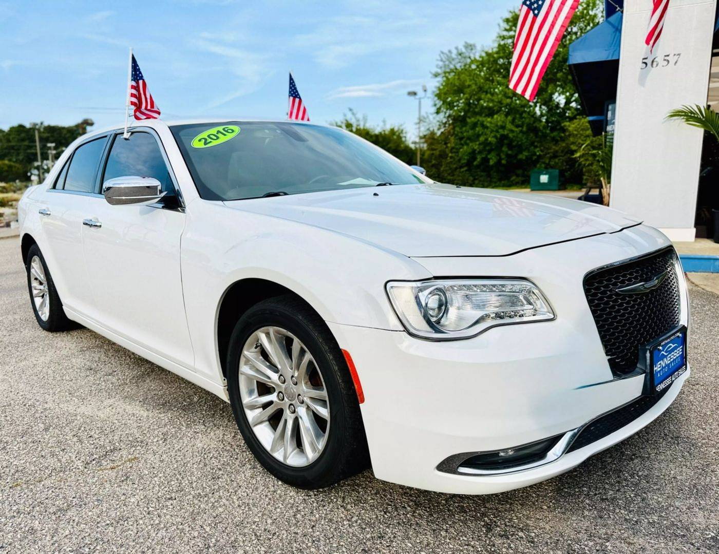 2016 Chrysler 300 C — Sedan — 138,046 mi — Virginia Beach, VA
