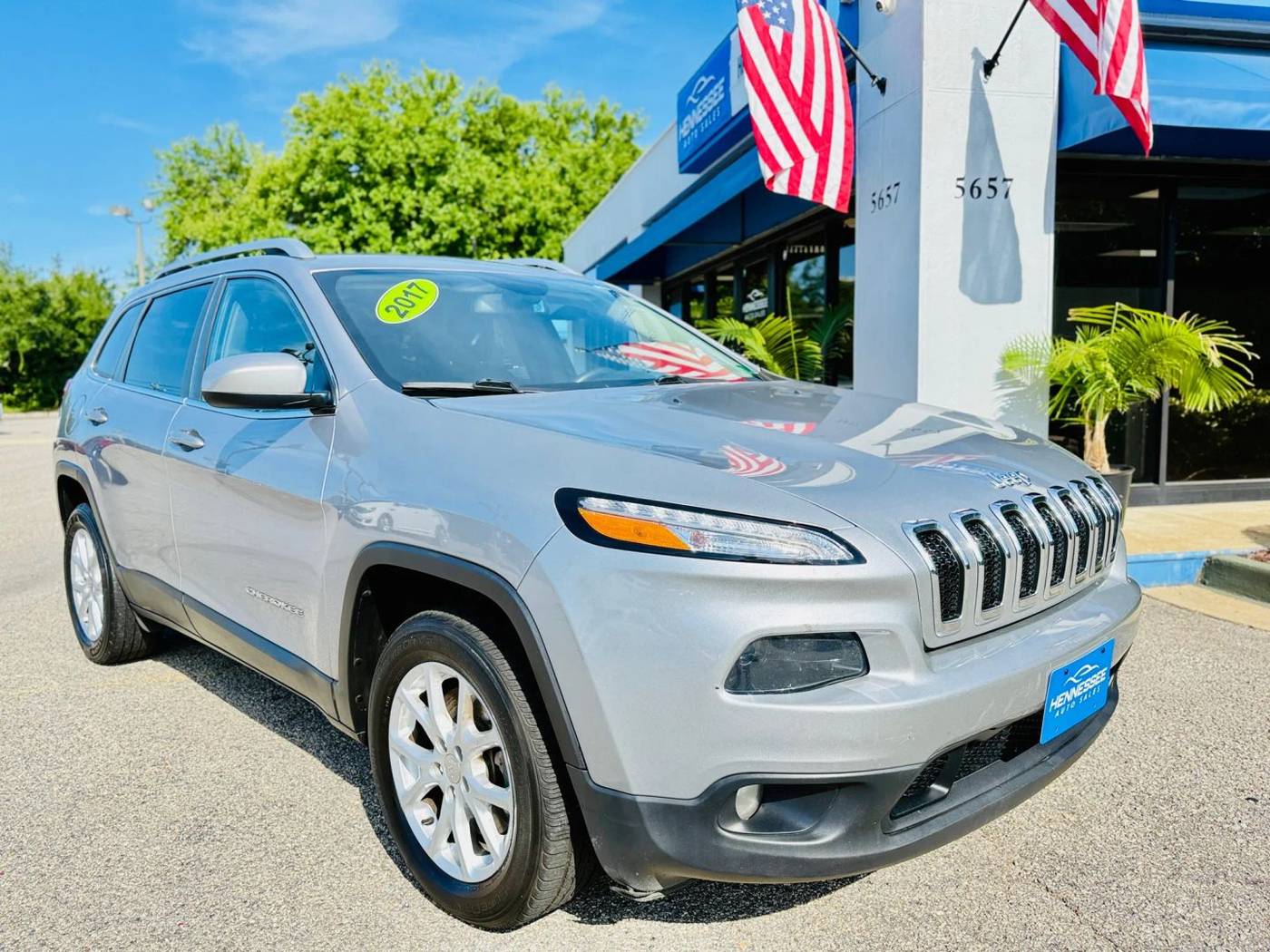 2017 Jeep Cherokee Latitude — SUV — 141,255 mi — Virginia Beach, VA