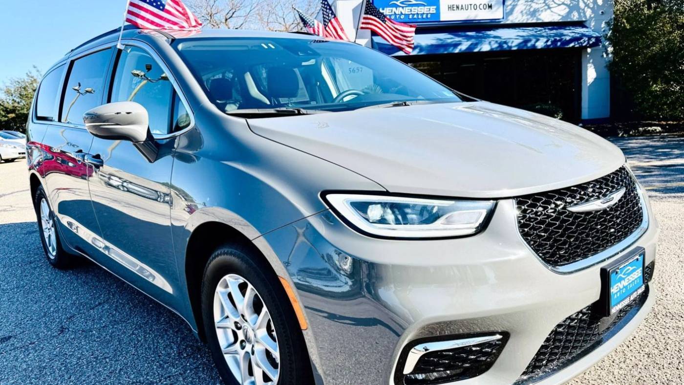 2022 Chrysler Pacifica Touring L — Minivan — 72,568 mi — Virginia Beach, VA