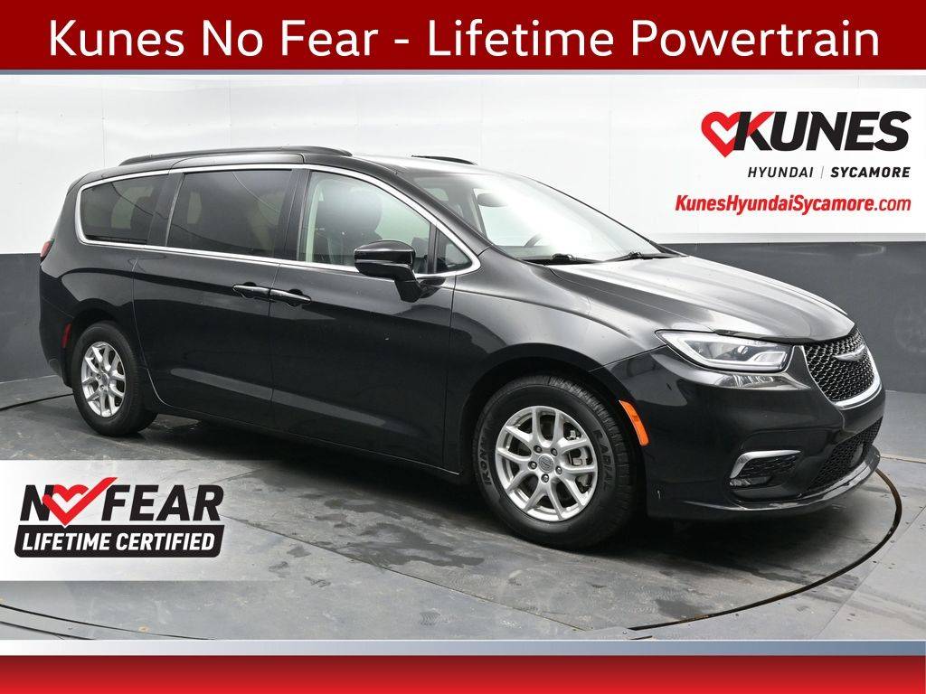 2022 Chrysler Pacifica Touring L — Minivan — 66,904 mi — Sycamore, IL