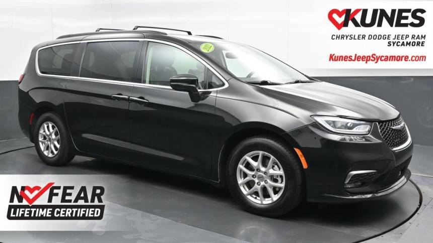 2022 Chrysler Pacifica Touring L — Minivan — 76,269 mi — Sycamore, IL