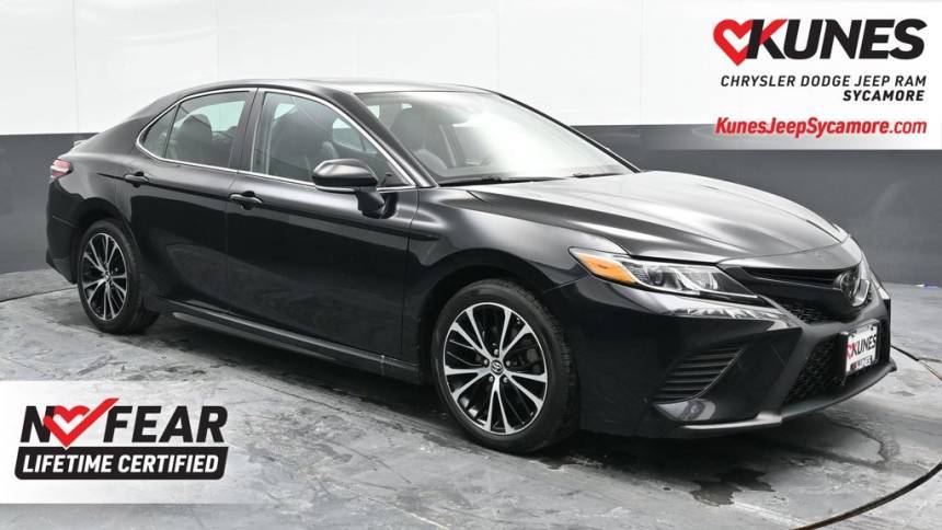 2019 Toyota Camry L — Sedan — 28,550 mi — Sycamore, IL