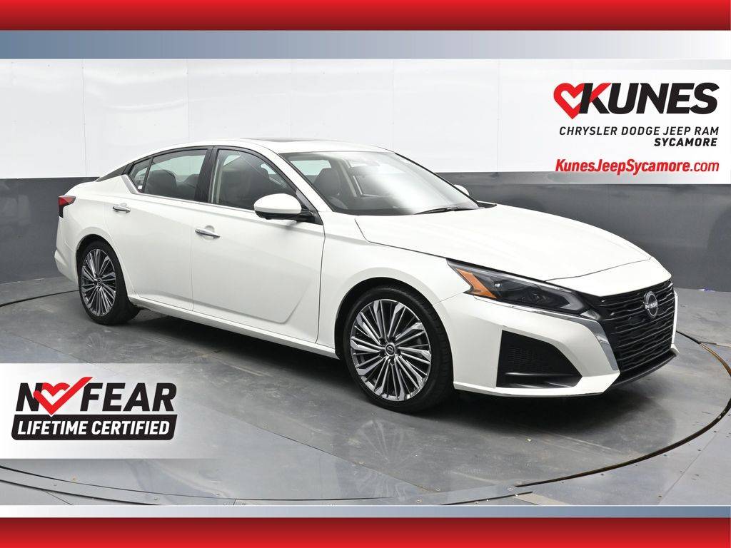 2023 Nissan Altima SL — Sedan — 76,947 mi — Sycamore, IL