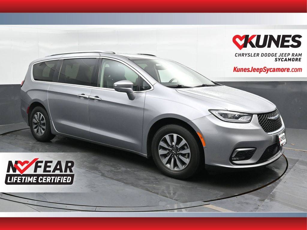2021 Chrysler Pacifica Hybrid Touring L — Minivan — 82,845 mi — Sycamore, IL