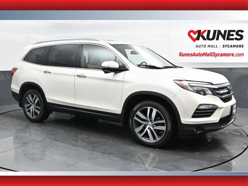 2017 Honda Pilot Touring — SUV — 104,237 mi — Sycamore, IL