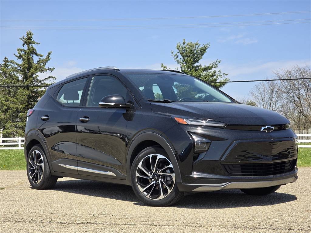 2022 Chevrolet Bolt EUV Premier — SUV — 30,214 mi — Lancaster, OH