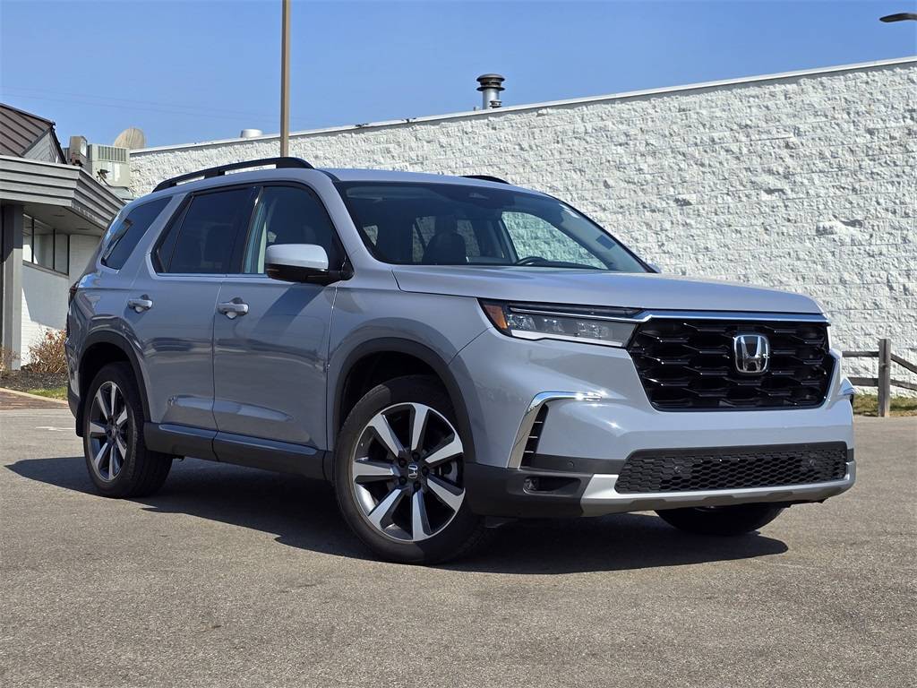 2024 Honda Pilot Touring — SUV — 15,554 mi — Lancaster, OH