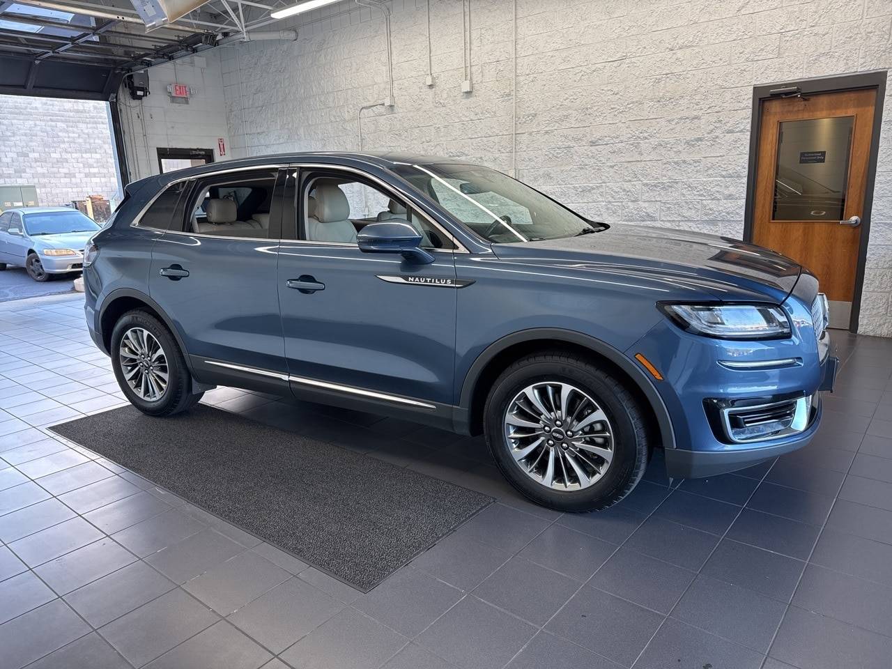 2019 Lincoln Nautilus Select — SUV — 103,635 mi — Springfield, MO