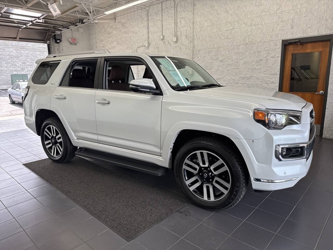 2024 Toyota 4Runner Limited — SUV — 4,883 mi — Springfield, MO