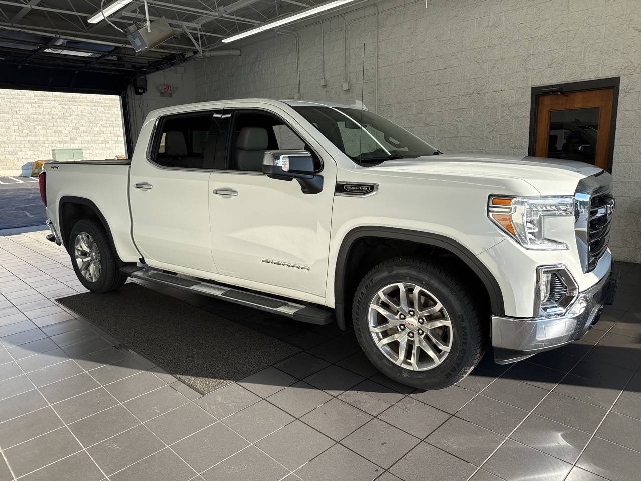 2021 GMC Sierra 1500 SLT — Pickup Truck — 123,102 mi — Springfield, MO