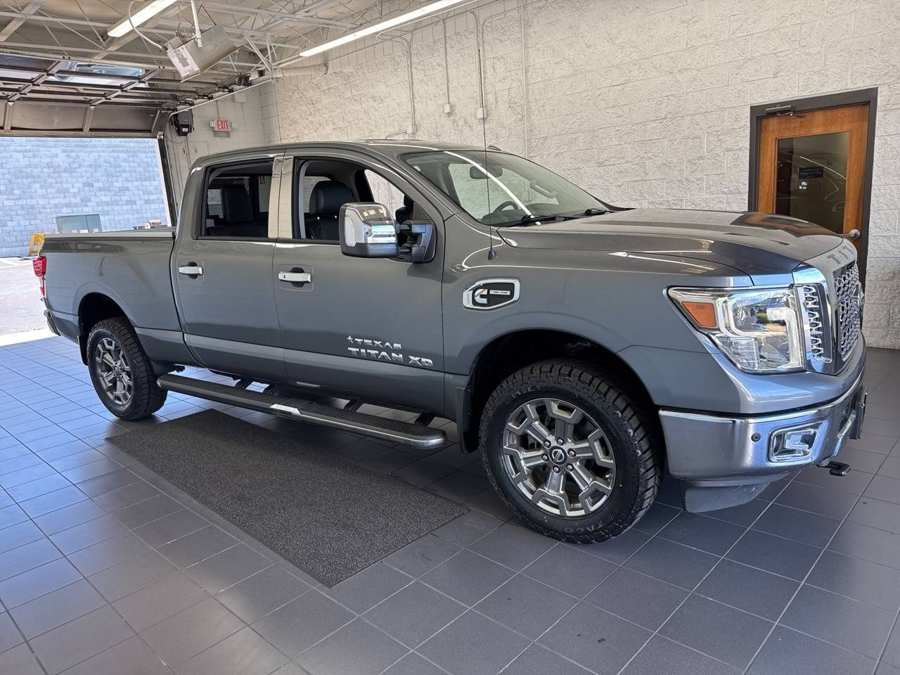 2019 Nissan Titan XD SL — Pickup Truck — 47,955 mi — Springfield, MO