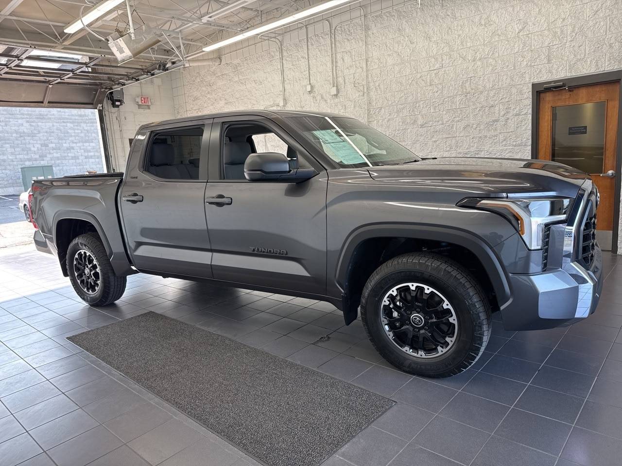 2024 Toyota Tundra SR5 — Pickup Truck — 18,544 mi — Springfield, MO