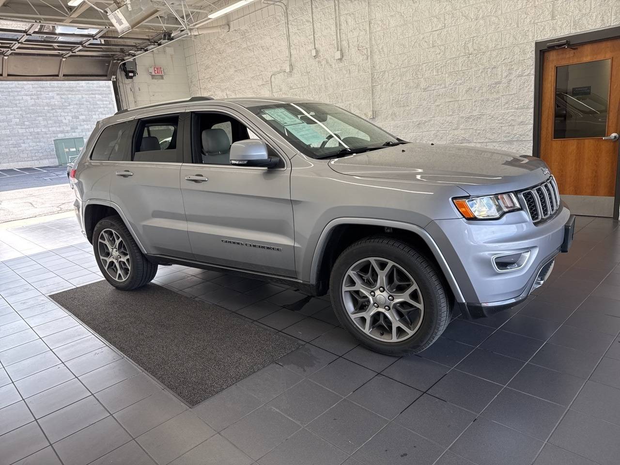 2018 Jeep Grand Cherokee Sterling Edition — SUV — 84,594 mi — Springfield, MO