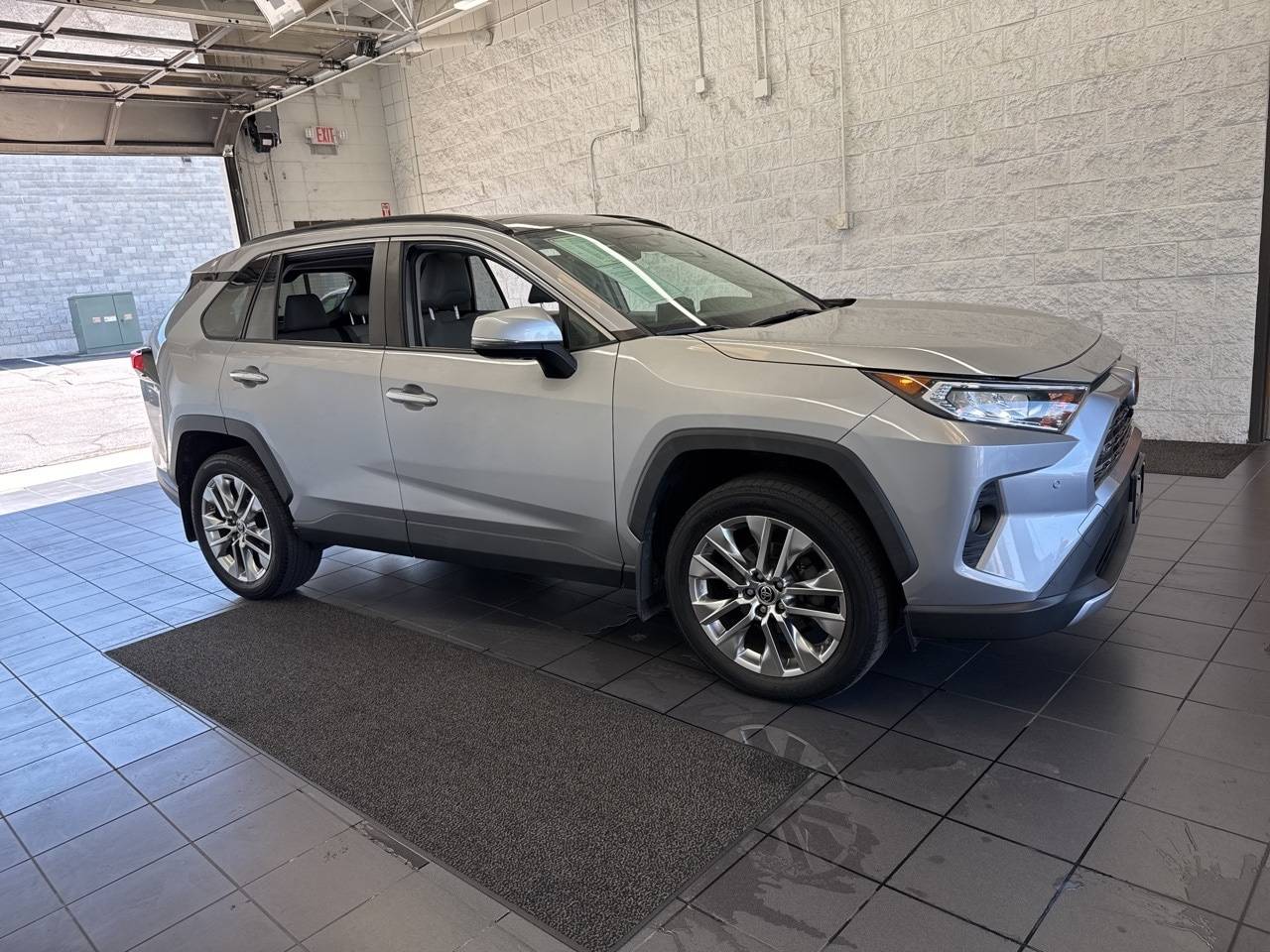 2019 Toyota RAV4 Limited — SUV — 48,910 mi — Springfield, MO
