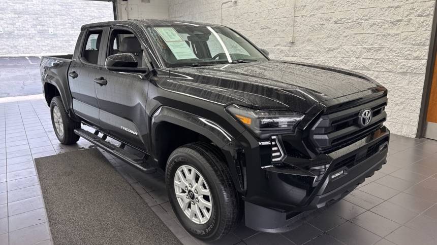 2024 Toyota Tacoma SR5 — Pickup Truck — 10,048 mi — Springfield, MO