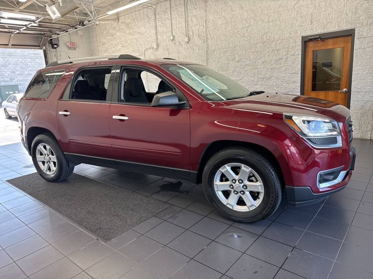 2016 GMC Acadia SLE — SUV — 157,878 mi — Springfield, MO