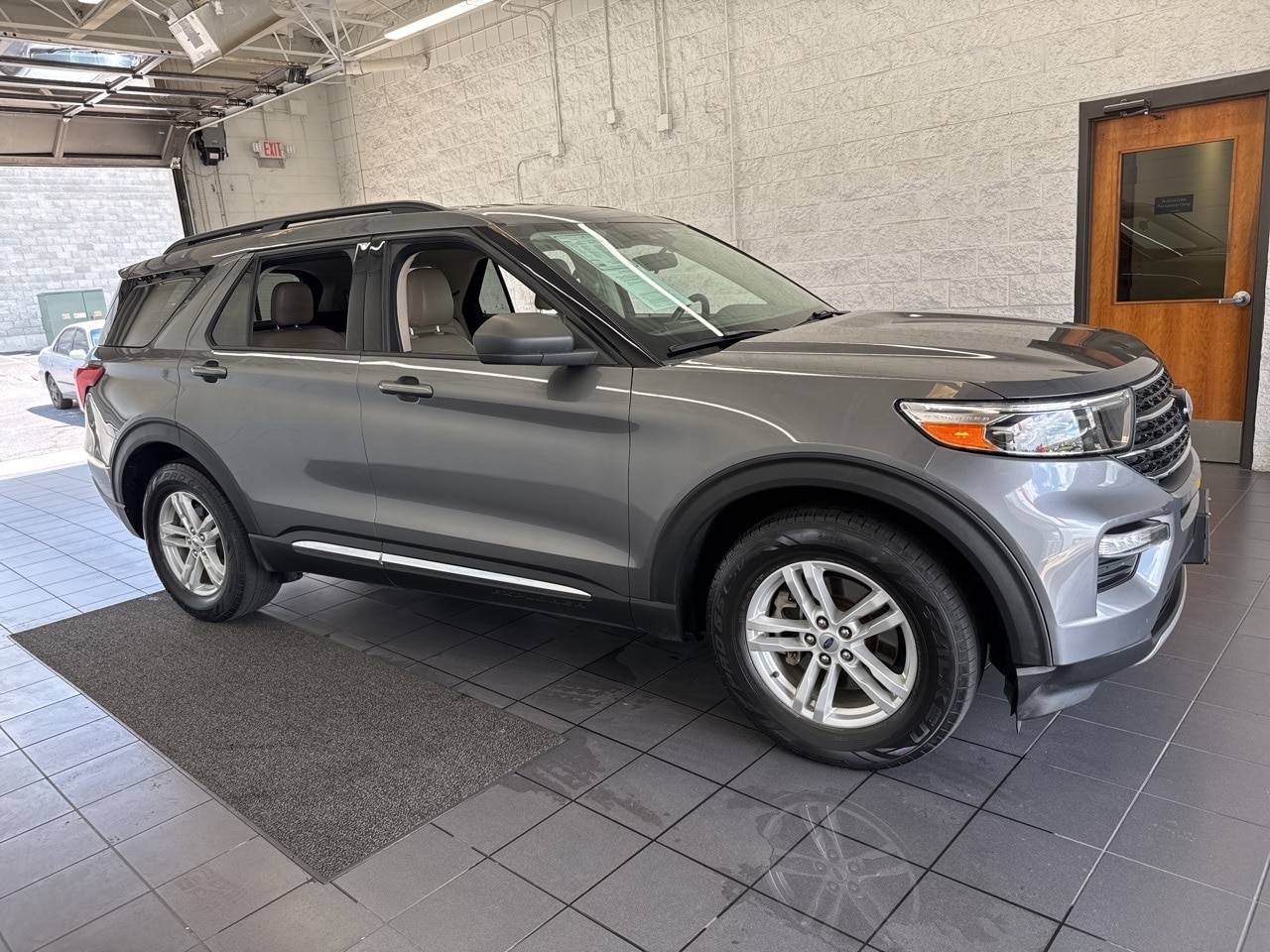 2021 Ford Explorer XLT — SUV — 108,642 mi — Springfield, MO