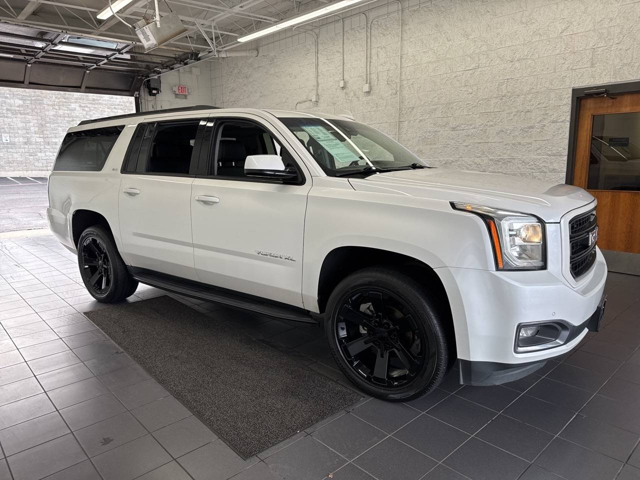 2019 GMC Yukon SLT — SUV — 121,627 mi — Springfield, MO