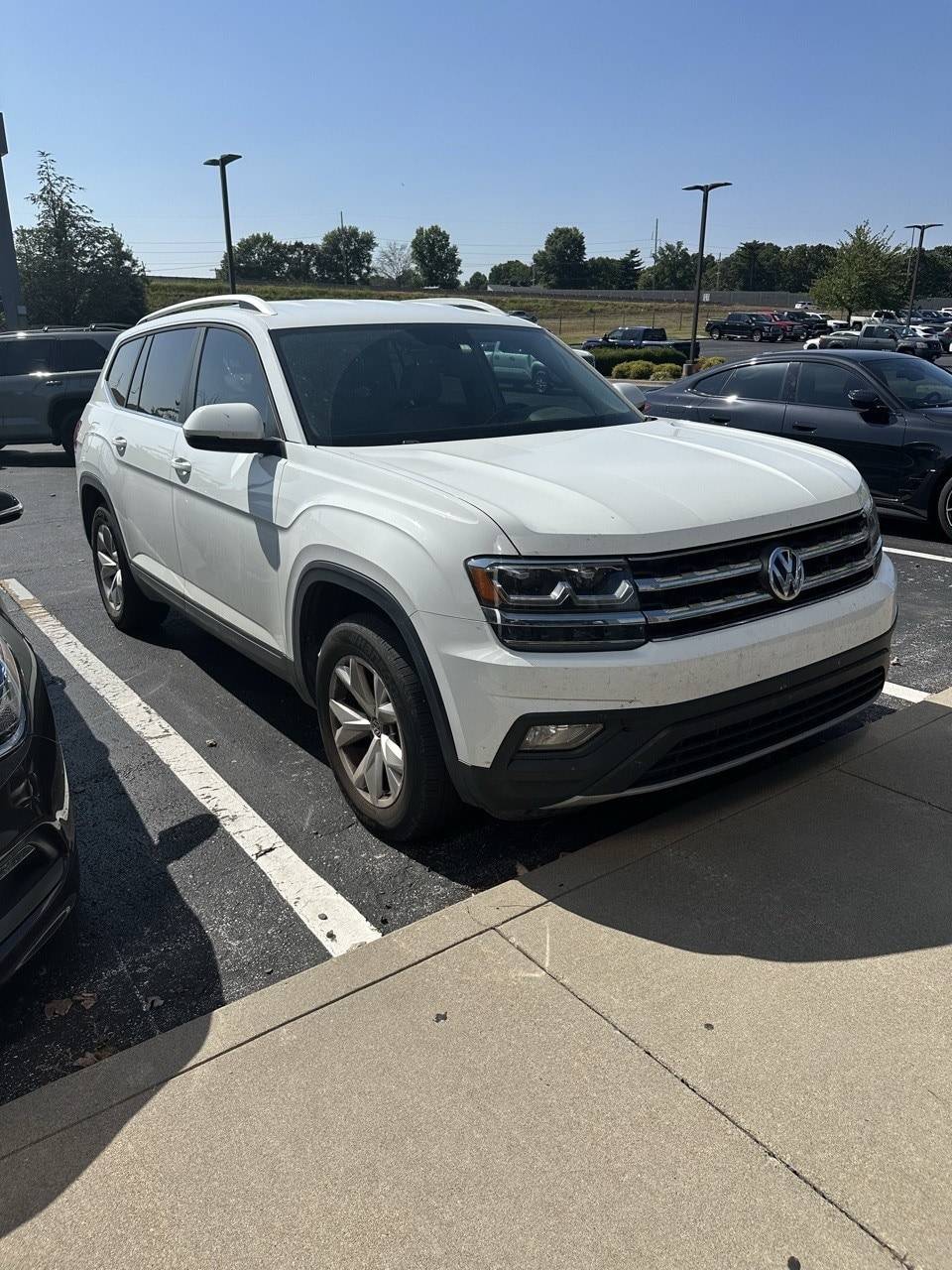 2018 Volkswagen Atlas SE — SUV — 105,817 mi — Springfield, MO
